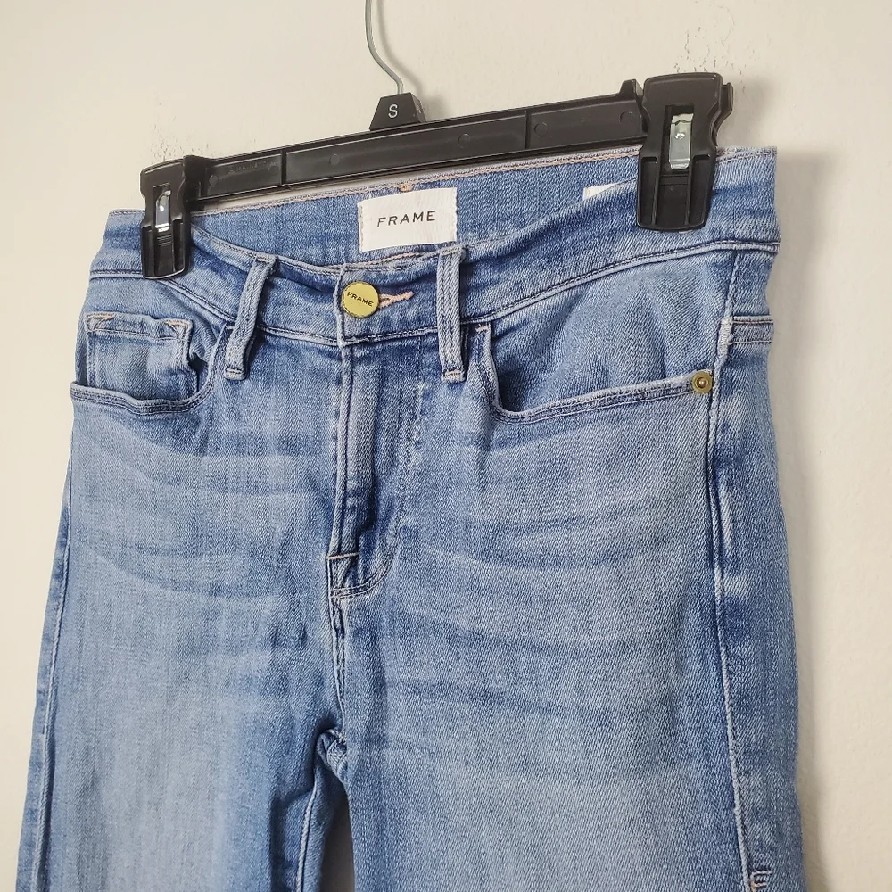 Frame Le Skinny De Jeanne Crop Distressed Light Wash Size 25 - Picture 5 of 14